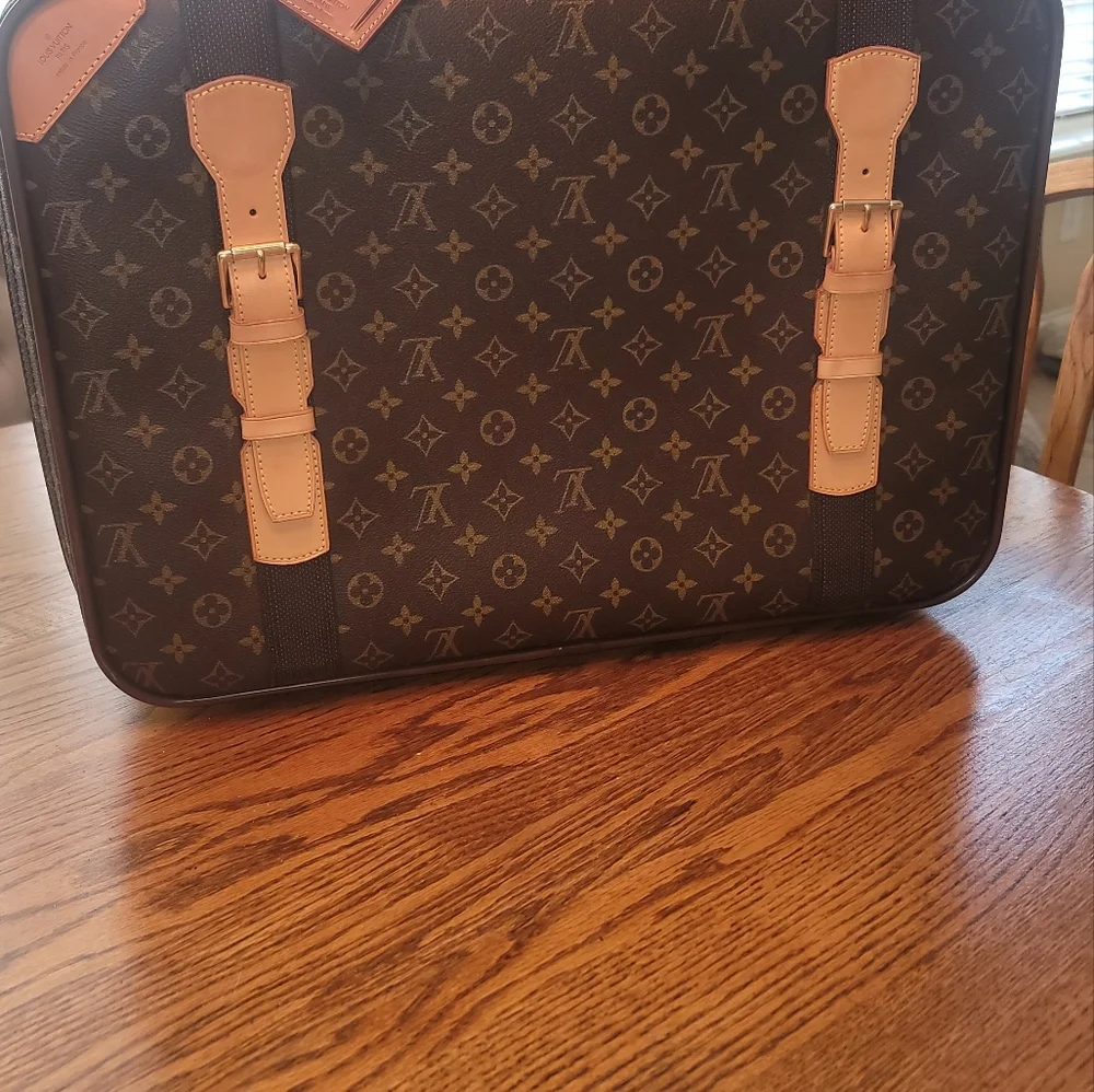 Louis Vuitton Monogram Satellite 53 Suitcase Luggage With Strap/Accessor…